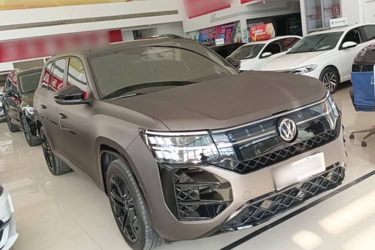 Used Volkswagen Teramont 2025 Tiguan Pro 450TSI Four-Wheel Drive Summit Edition Front Right 45 Deg