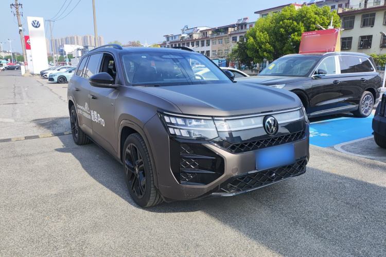 Used Volkswagen Teramont 2025 Tiguan Pro 450TSI Four-Wheel Drive Summit Edition Front Right 45 Deg