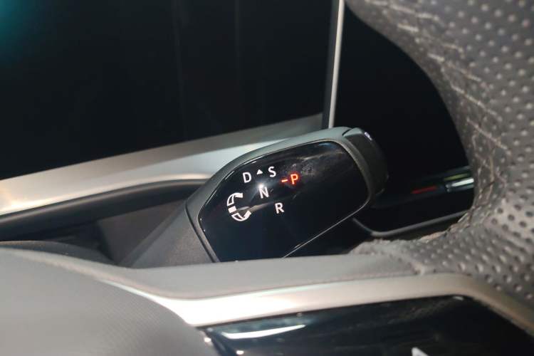 Used Volkswagen Teramont 2025 Tiguan Pro 450TSI Four-Wheel Drive Summit Edition Gear Lever