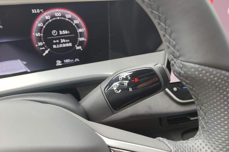 Used Volkswagen Teramont 2025 Tiguan Pro 450TSI Four-Wheel Drive Summit Edition Gear Lever
