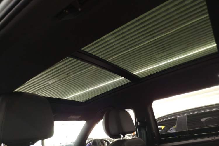 Used Volkswagen Teramont 2025 Tiguan Pro 450TSI Four-Wheel Drive Summit Edition Headliner