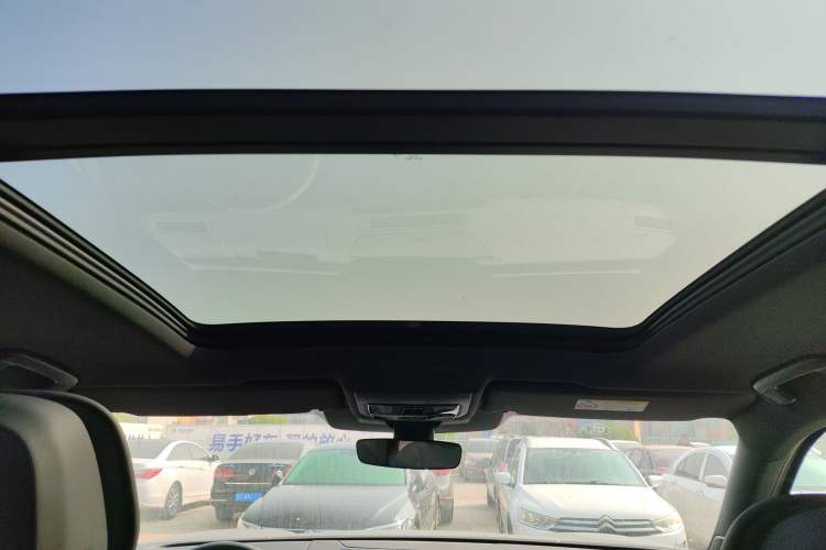 Used Volkswagen Teramont 2025 Tiguan Pro 450TSI Four-Wheel Drive Summit Edition Headliner