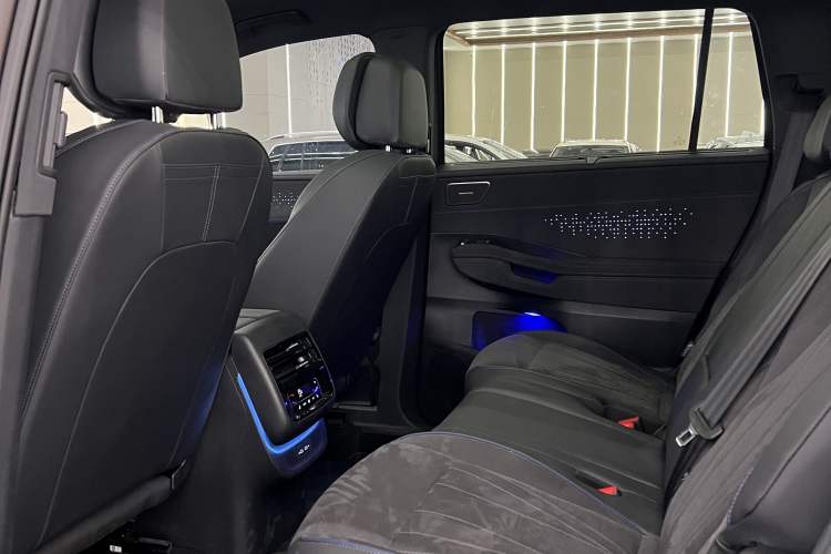 Used Volkswagen Teramont 2025 Tiguan Pro 450TSI Four-Wheel Drive Summit Edition Headliner