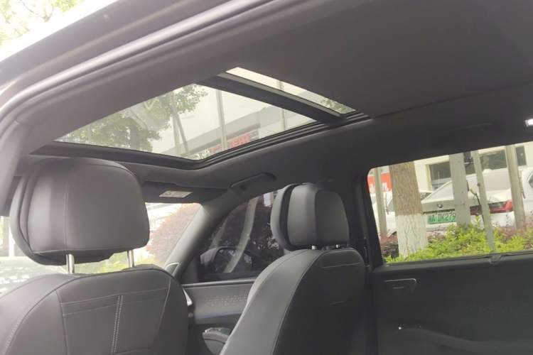 Used Volkswagen Teramont 2025 Tiguan Pro 450TSI Four-Wheel Drive Summit Edition Headliner