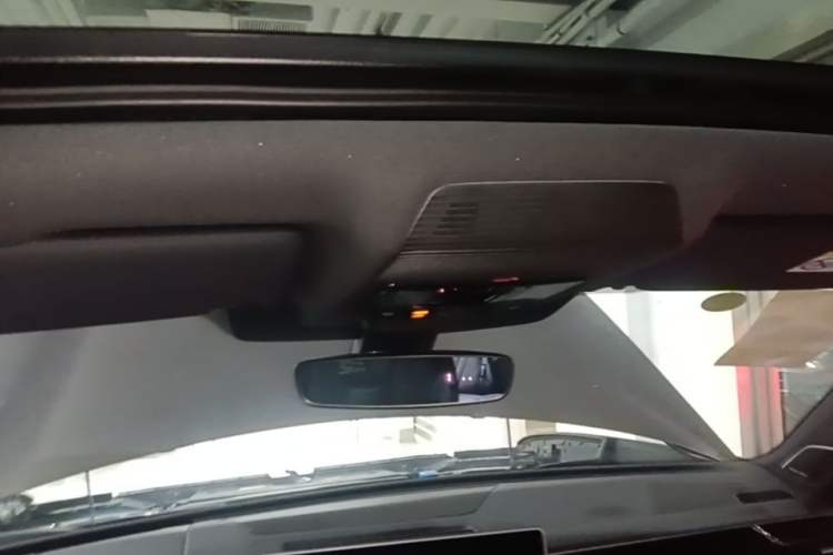Used Volkswagen Teramont 2025 Tiguan Pro 450TSI Four-Wheel Drive Summit Edition Headliner
