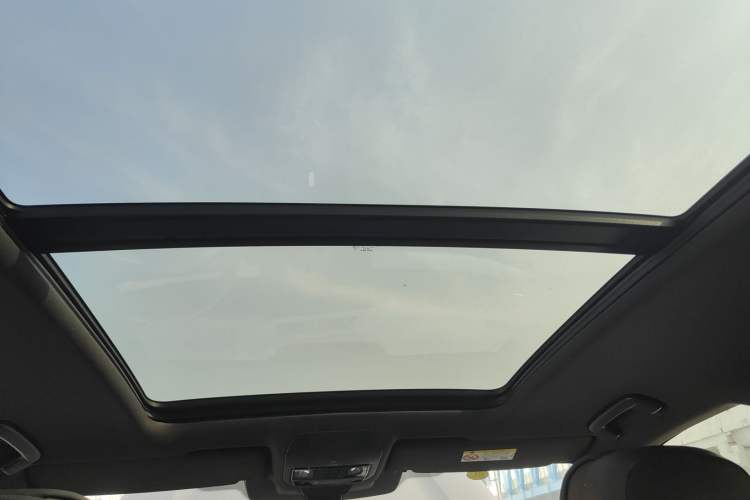 Used Volkswagen Teramont 2025 Tiguan Pro 450TSI Four-Wheel Drive Summit Edition Headliner