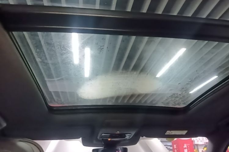 Used Volkswagen Teramont 2025 Tiguan Pro 450TSI Four-Wheel Drive Summit Edition Headliner