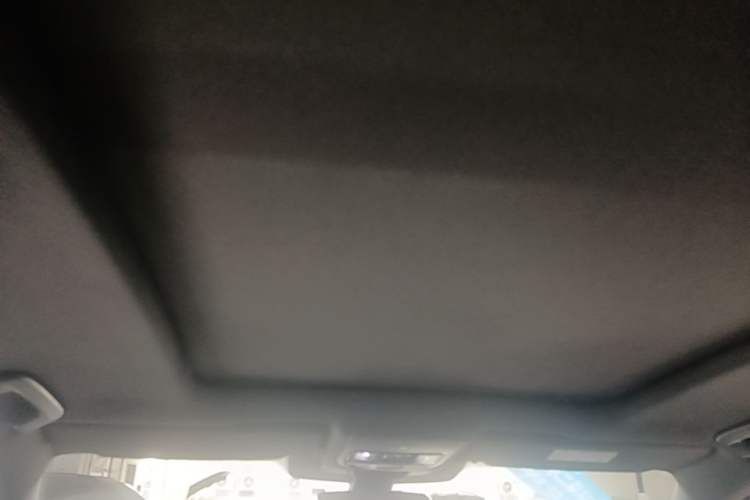 Used Volkswagen Teramont 2025 Tiguan Pro 450TSI Four-Wheel Drive Summit Edition Headliner