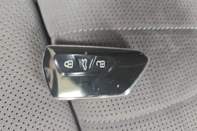 Used Volkswagen Teramont 2025 Tiguan Pro 450TSI Four-Wheel Drive Summit Edition Interior 1