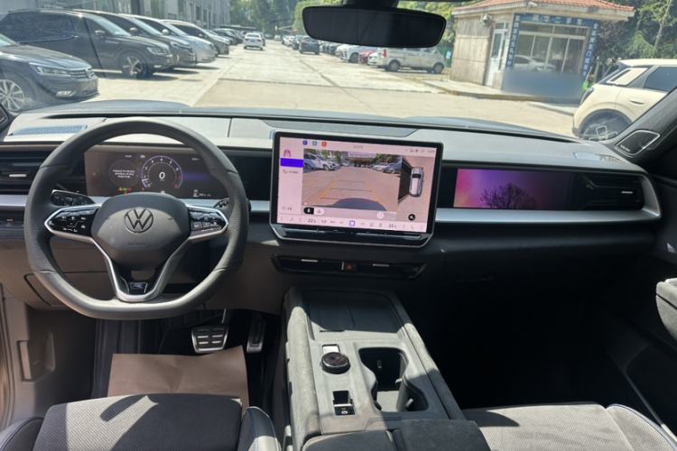 Used Volkswagen Teramont 2025 Tiguan Pro 450TSI Four-Wheel Drive Summit Edition Interior 1