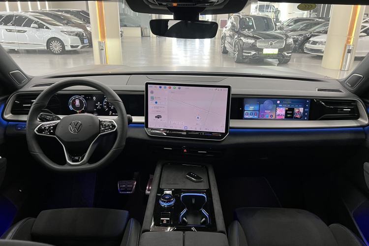 Used Volkswagen Teramont 2025 Tiguan Pro 450TSI Four-Wheel Drive Summit Edition Interior 1