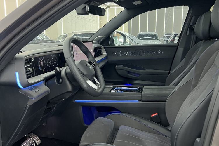Used Volkswagen Teramont 2025 Tiguan Pro 450TSI Four-Wheel Drive Summit Edition Interior 2