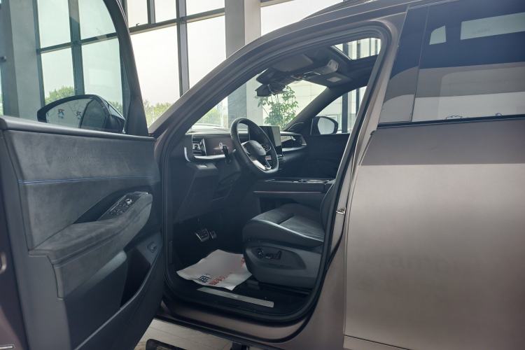Used Volkswagen Teramont 2025 Tiguan Pro 450TSI Four-Wheel Drive Summit Edition Interior 2