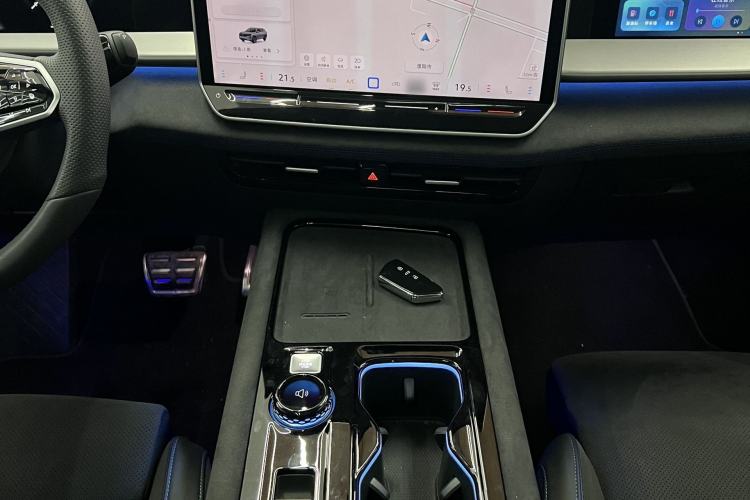 Used Volkswagen Teramont 2025 Tiguan Pro 450TSI Four-Wheel Drive Summit Edition Interior 3