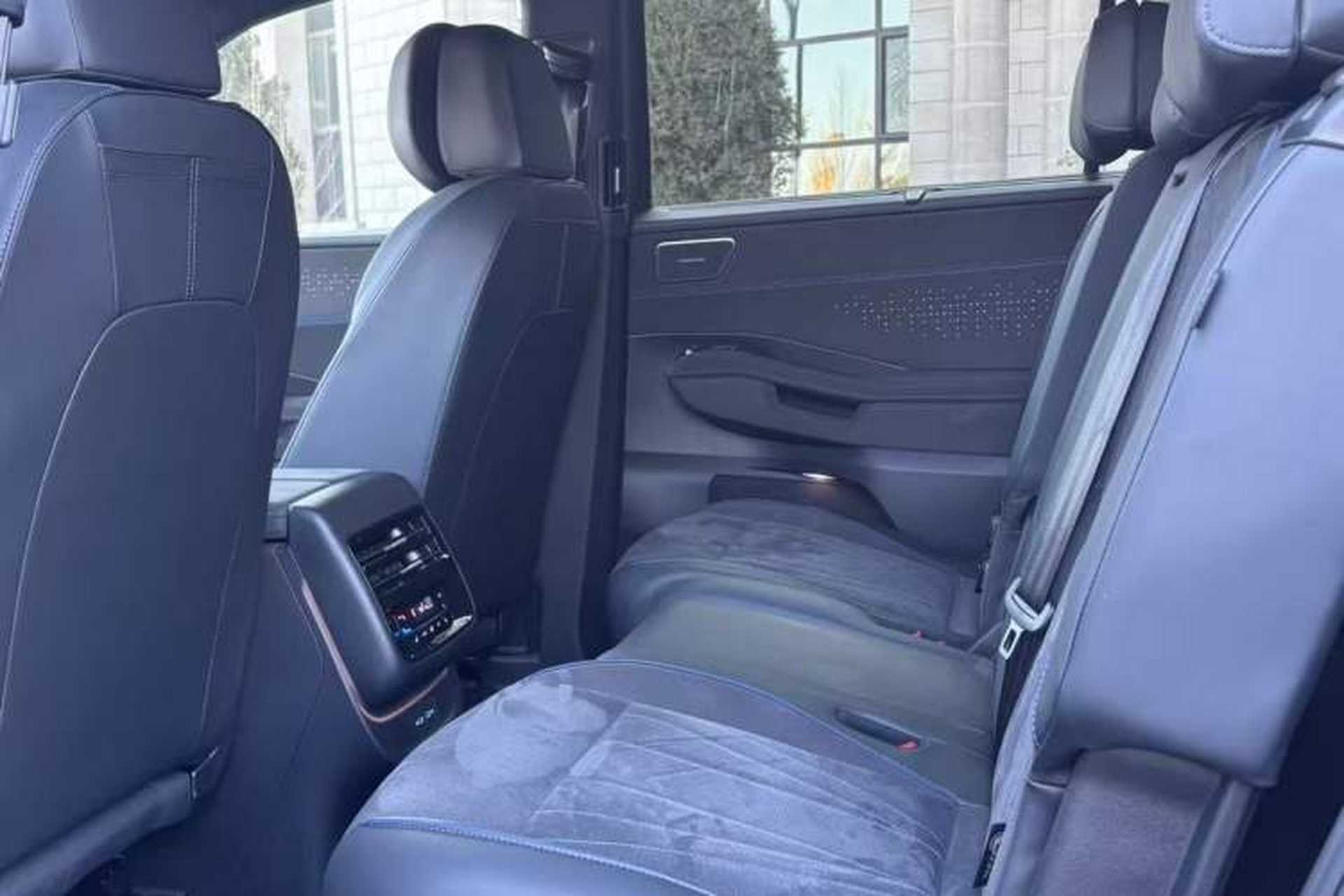Used Volkswagen Teramont 2025 Tiguan Pro 450TSI Four-Wheel Drive Summit Edition Interior 3