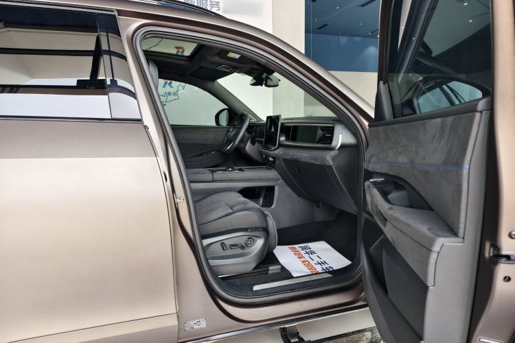 Used Volkswagen Teramont 2025 Tiguan Pro 450TSI Four-Wheel Drive Summit Edition Interior 3