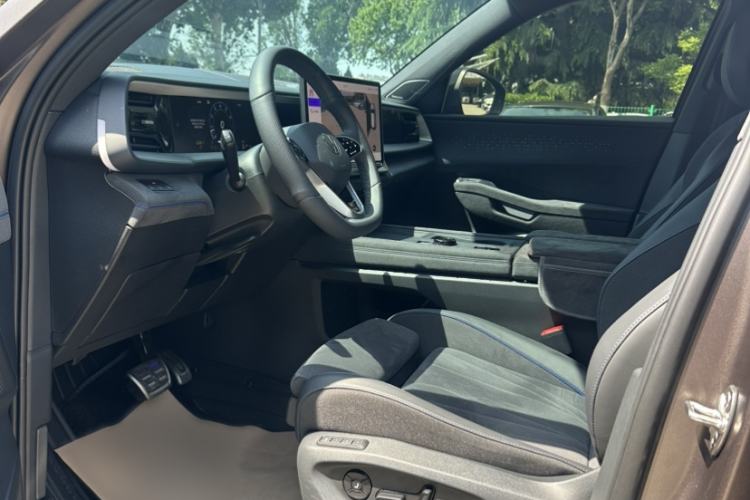 Used Volkswagen Teramont 2025 Tiguan Pro 450TSI Four-Wheel Drive Summit Edition Interior 5