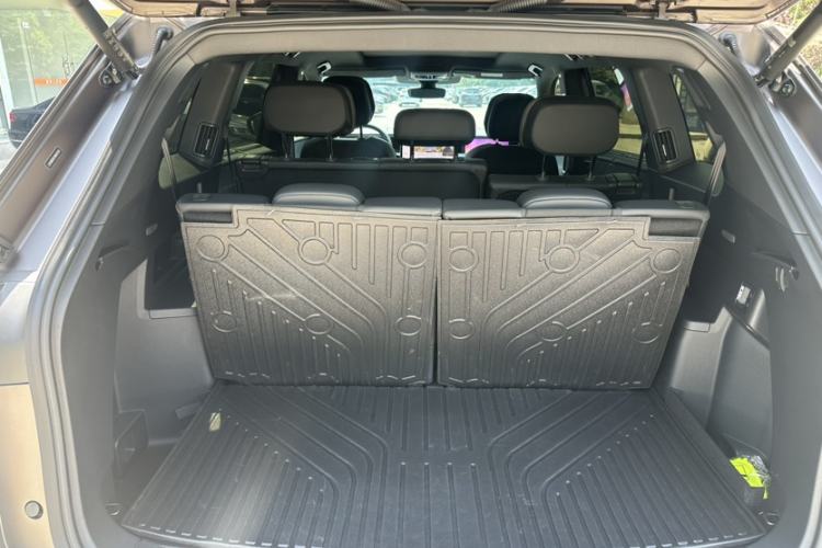 Used Volkswagen Teramont 2025 Tiguan Pro 450TSI Four-Wheel Drive Summit Edition Interior 6