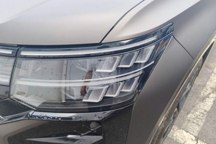 Used Volkswagen Teramont 2025 Tiguan Pro 450TSI Four-Wheel Drive Summit Edition Left Front Headlight