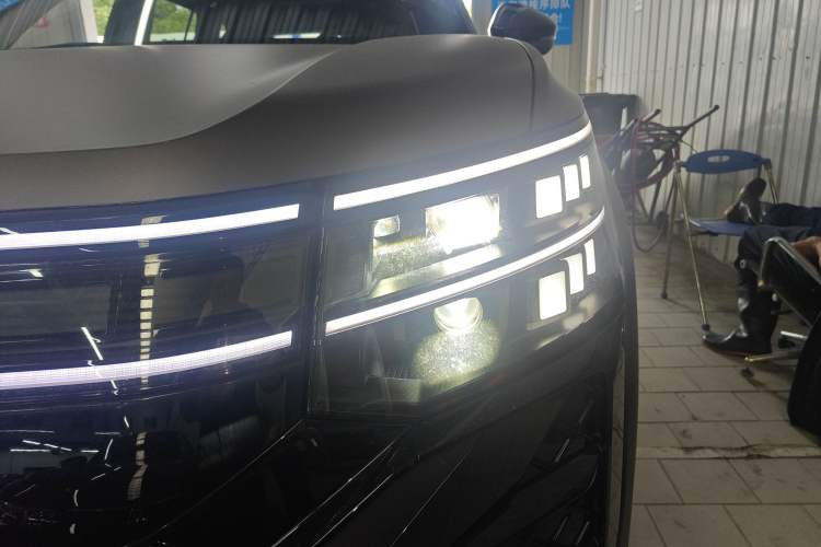 Used Volkswagen Teramont 2025 Tiguan Pro 450TSI Four-Wheel Drive Summit Edition Left Front Headlight
