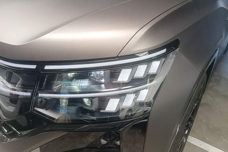 Used Volkswagen Teramont 2025 Tiguan Pro 450TSI Four-Wheel Drive Summit Edition Left Front Headlight