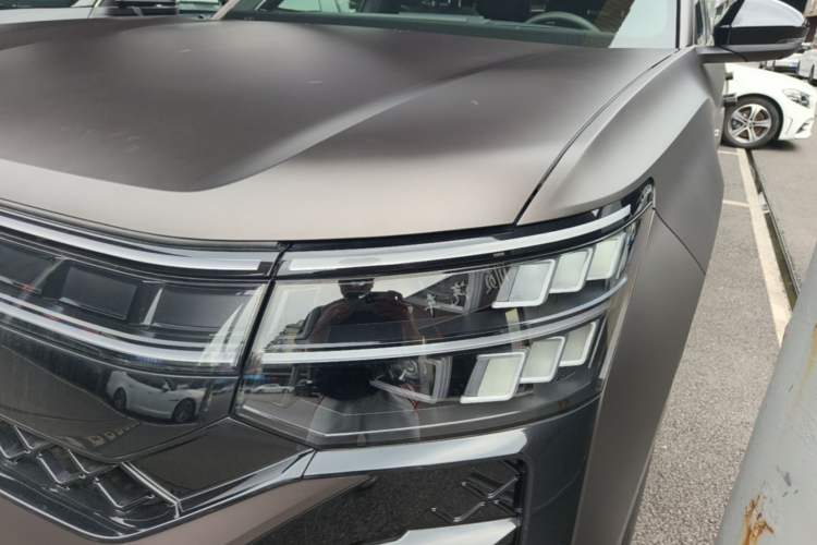 Used Volkswagen Teramont 2025 Tiguan Pro 450TSI Four-Wheel Drive Summit Edition Left Front Headlight