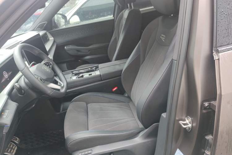 Used Volkswagen Teramont 2025 Tiguan Pro 450TSI Four-Wheel Drive Summit Edition Left Front Seat