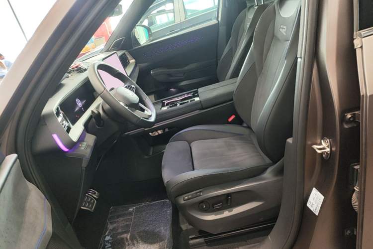 Used Volkswagen Teramont 2025 Tiguan Pro 450TSI Four-Wheel Drive Summit Edition Left Front Seat
