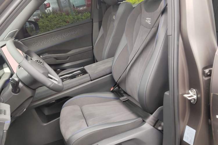 Used Volkswagen Teramont 2025 Tiguan Pro 450TSI Four-Wheel Drive Summit Edition Left Front Seat