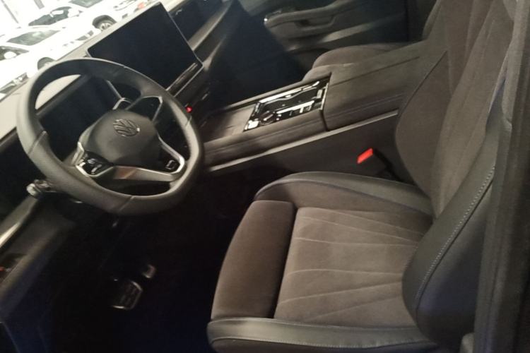 Used Volkswagen Teramont 2025 Tiguan Pro 450TSI Four-Wheel Drive Summit Edition Left Front Seat