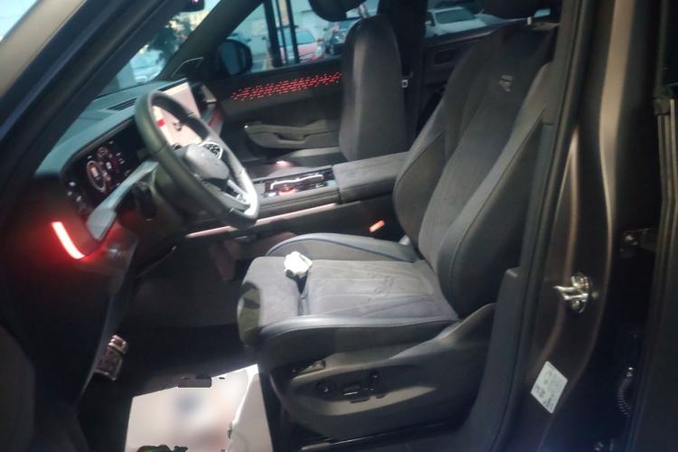 Used Volkswagen Teramont 2025 Tiguan Pro 450TSI Four-Wheel Drive Summit Edition Left Front Seat