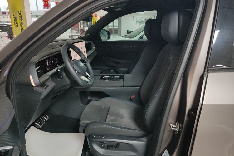 Used Volkswagen Teramont 2025 Tiguan Pro 450TSI Four-Wheel Drive Summit Edition Left Front Seat
