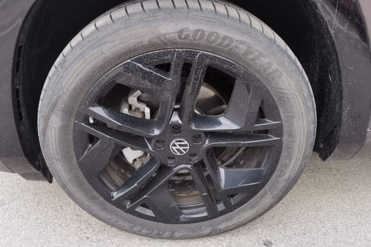 Used Volkswagen Teramont 2025 Tiguan Pro 450TSI Four-Wheel Drive Summit Edition Left Front Wheel Hub