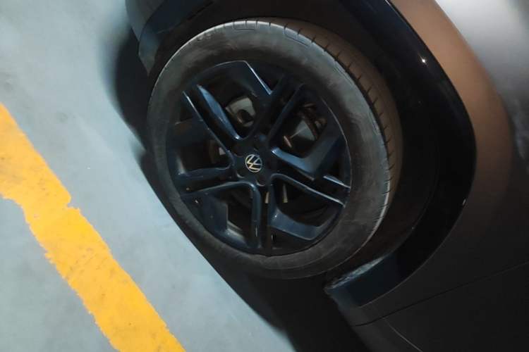 Used Volkswagen Teramont 2025 Tiguan Pro 450TSI Four-Wheel Drive Summit Edition Left Front Wheel Hub