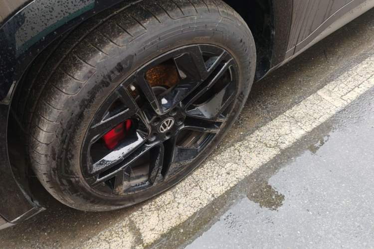 Used Volkswagen Teramont 2025 Tiguan Pro 450TSI Four-Wheel Drive Summit Edition Left Front Wheel Hub