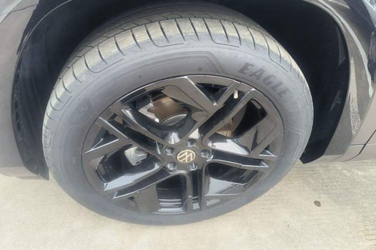 Used Volkswagen Teramont 2025 Tiguan Pro 450TSI Four-Wheel Drive Summit Edition Left Front Wheel Hub