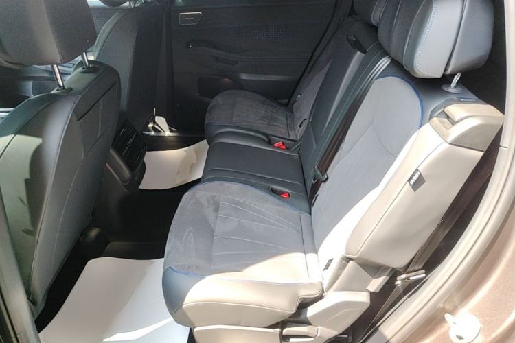 Used Volkswagen Teramont 2025 Tiguan Pro 450TSI Four-Wheel Drive Summit Edition Left Rear Seat