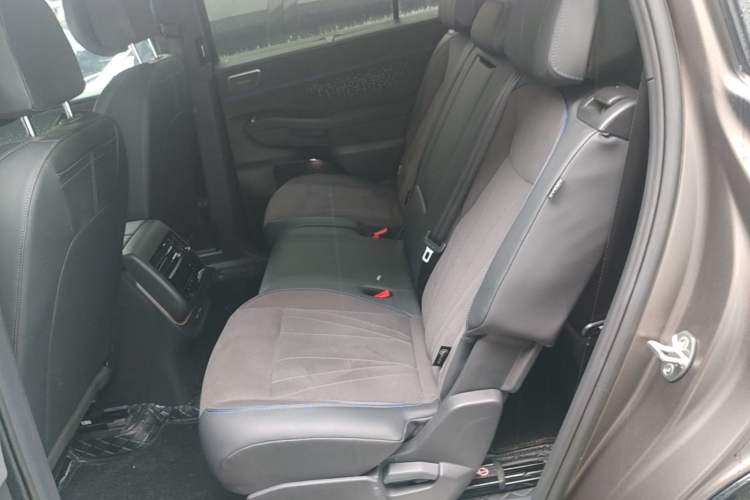Used Volkswagen Teramont 2025 Tiguan Pro 450TSI Four-Wheel Drive Summit Edition Left Rear Seat