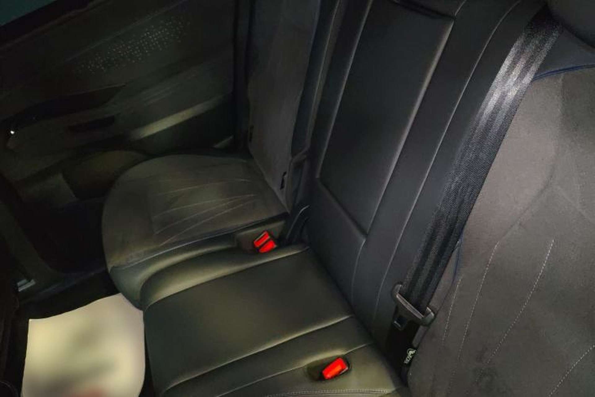 Used Volkswagen Teramont 2025 Tiguan Pro 450TSI Four-Wheel Drive Summit Edition Left Rear Seat