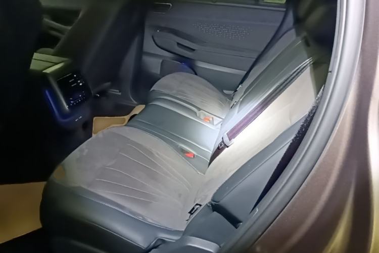 Used Volkswagen Teramont 2025 Tiguan Pro 450TSI Four-Wheel Drive Summit Edition Left Rear Seat