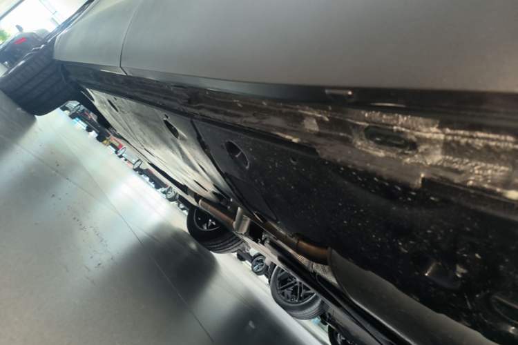 Used Volkswagen Teramont 2025 Tiguan Pro 450TSI Four-Wheel Drive Summit Edition Left Side Sill