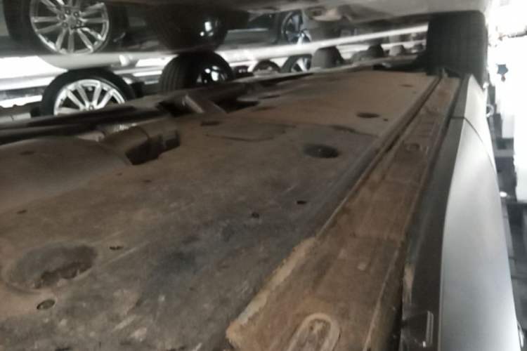 Used Volkswagen Teramont 2025 Tiguan Pro 450TSI Four-Wheel Drive Summit Edition Left Side Sill