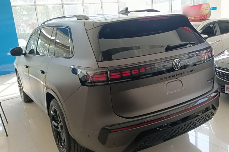 Used Volkswagen Teramont 2025 Tiguan Pro 450TSI Four-Wheel Drive Summit Edition Rear Left 45 Deg