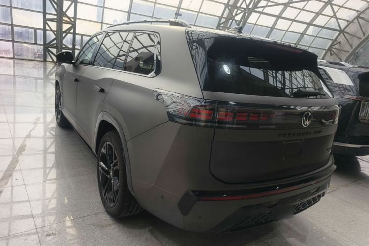 Used Volkswagen Teramont 2025 Tiguan Pro 450TSI Four-Wheel Drive Summit Edition Rear Left 45 Deg