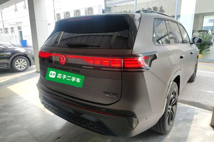 Used Volkswagen Teramont 2025 Tiguan Pro 450TSI Four-Wheel Drive Summit Edition Rear Right 45 Deg