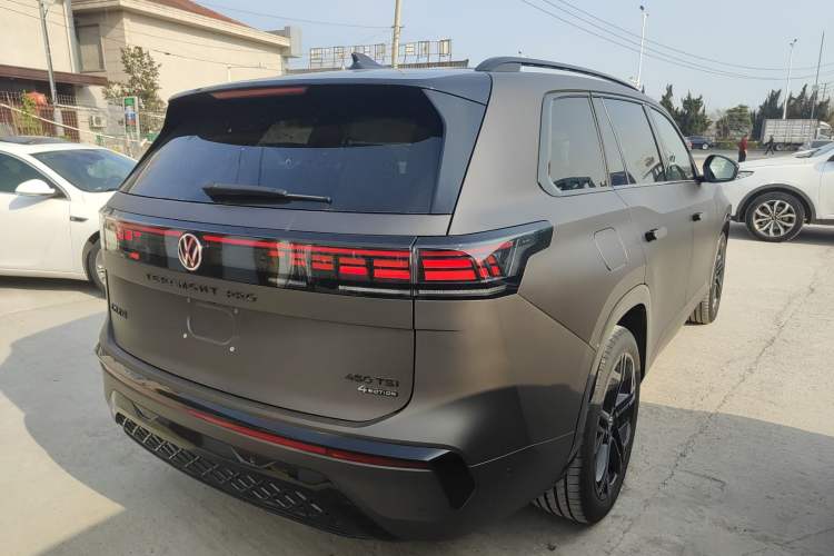 Used Volkswagen Teramont 2025 Tiguan Pro 450TSI Four-Wheel Drive Summit Edition Rear Right 45 Deg