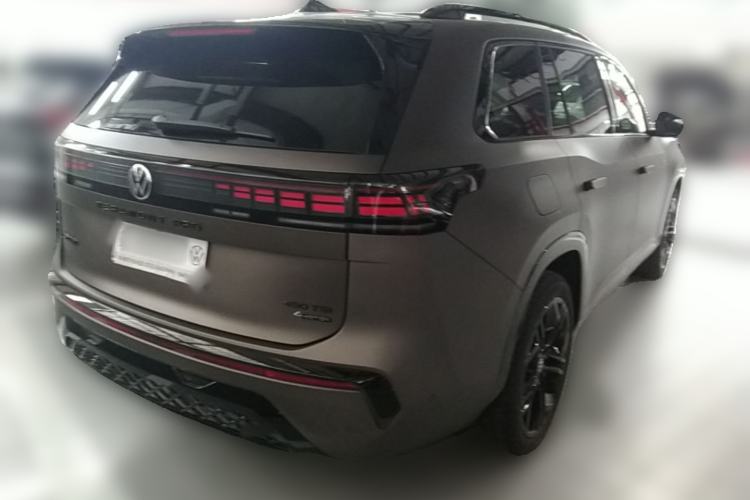 Used Volkswagen Teramont 2025 Tiguan Pro 450TSI Four-Wheel Drive Summit Edition Rear Right 45 Deg