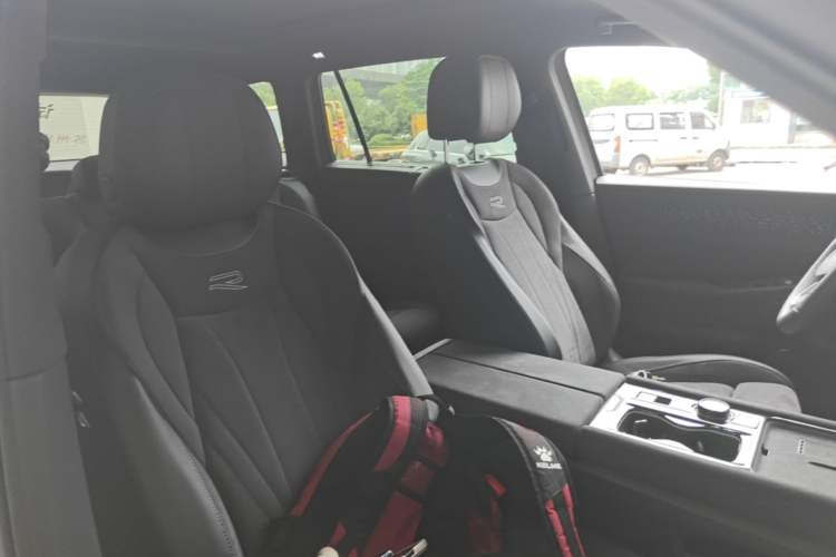 Used Volkswagen Teramont 2025 Tiguan Pro 450TSI Four-Wheel Drive Summit Edition Right Front Seat