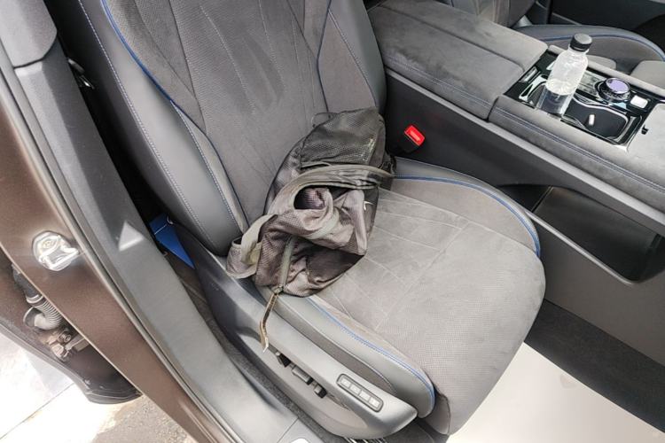 Used Volkswagen Teramont 2025 Tiguan Pro 450TSI Four-Wheel Drive Summit Edition Right Front Seat