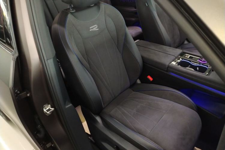 Used Volkswagen Teramont 2025 Tiguan Pro 450TSI Four-Wheel Drive Summit Edition Right Front Seat